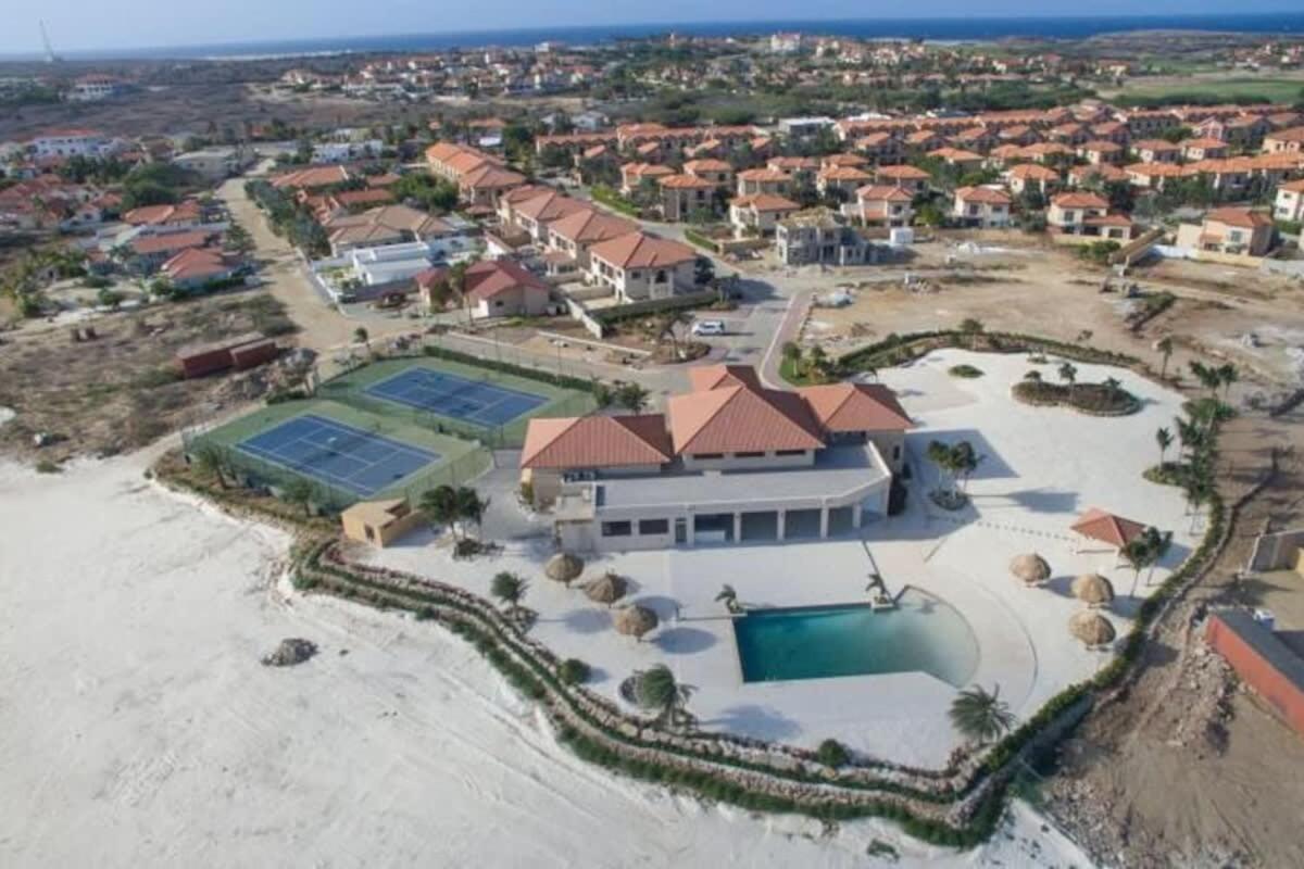 Вілла Spectacular House In Gold Coast Palm Beach Екстер'єр фото