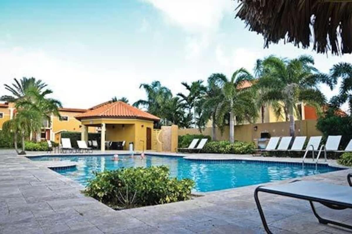 Вілла Spectacular House In Gold Coast Palm Beach Екстер'єр фото