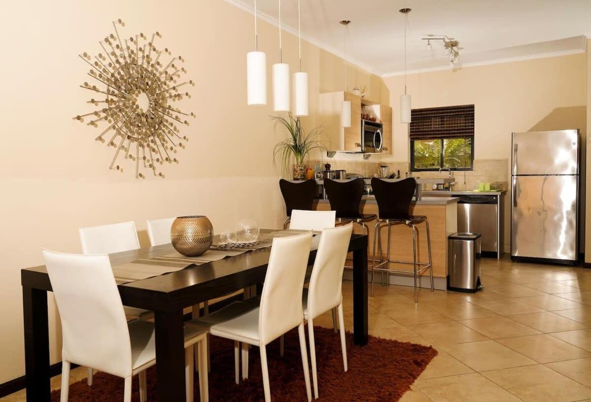 Вілла Spectacular House In Gold Coast Palm Beach Екстер'єр фото