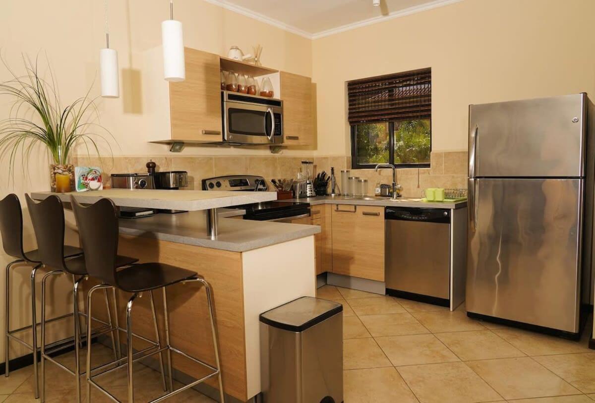 Вілла Spectacular House In Gold Coast Palm Beach Екстер'єр фото